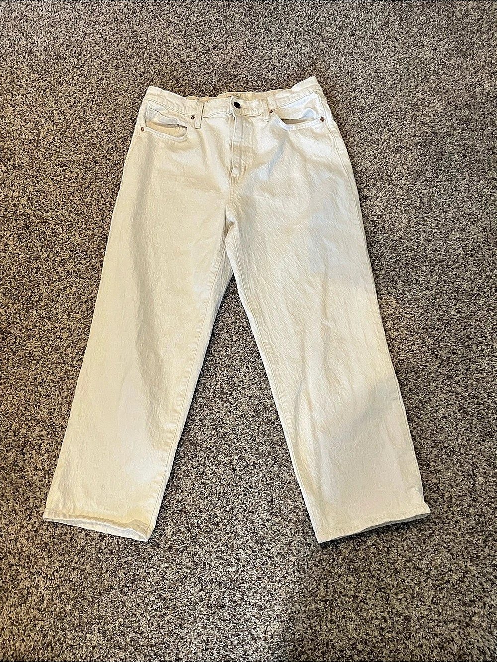Universal Thread Vintage Straight Leg Jeans Size 14/32R Cream